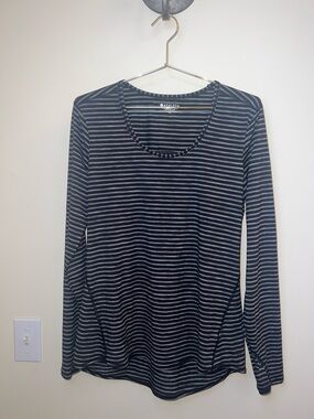 Athleta Black Gray Striped Long Sleeve Thumbhole Top Size Large